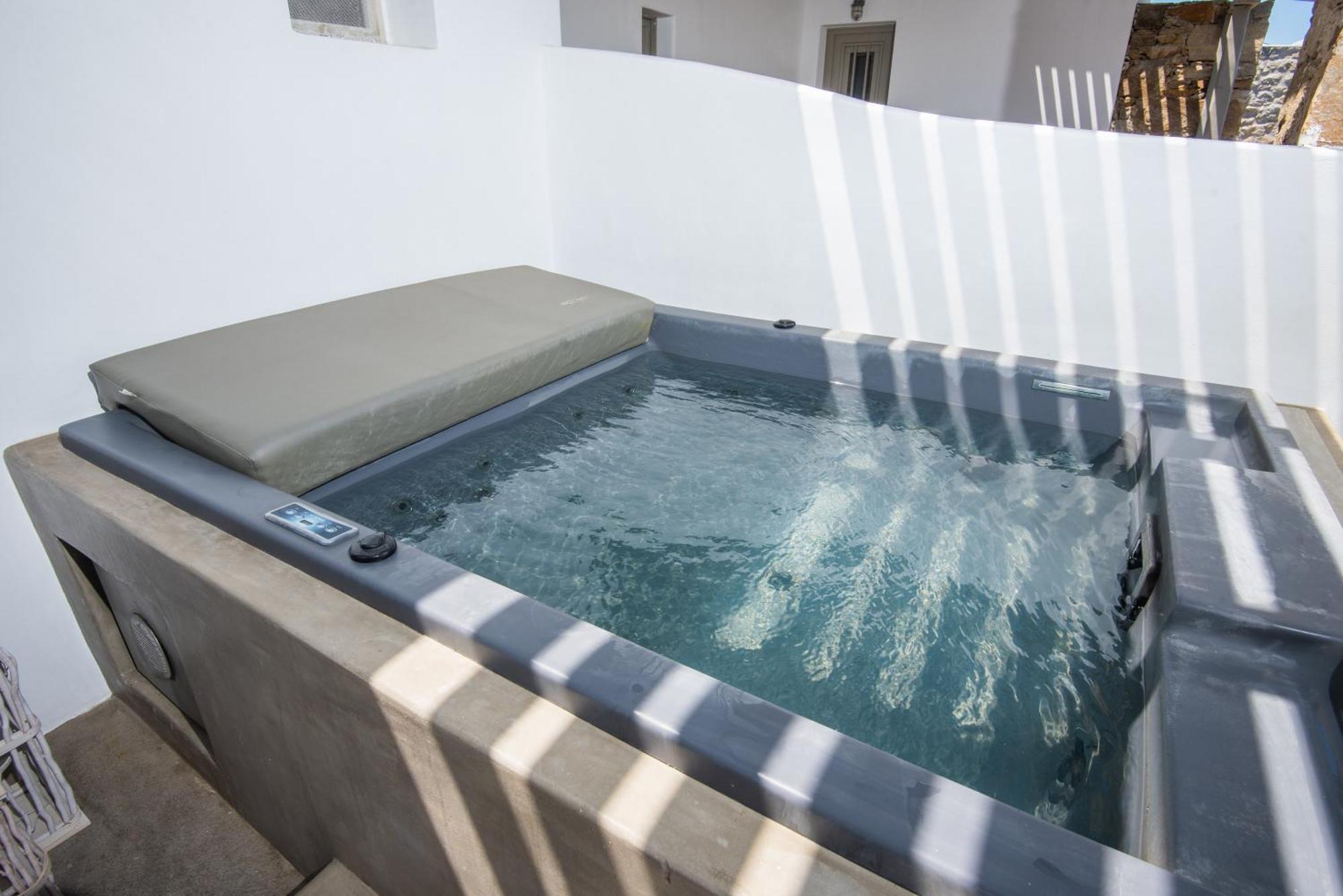 White And Grey Apartamento Mykonos Town Exterior foto