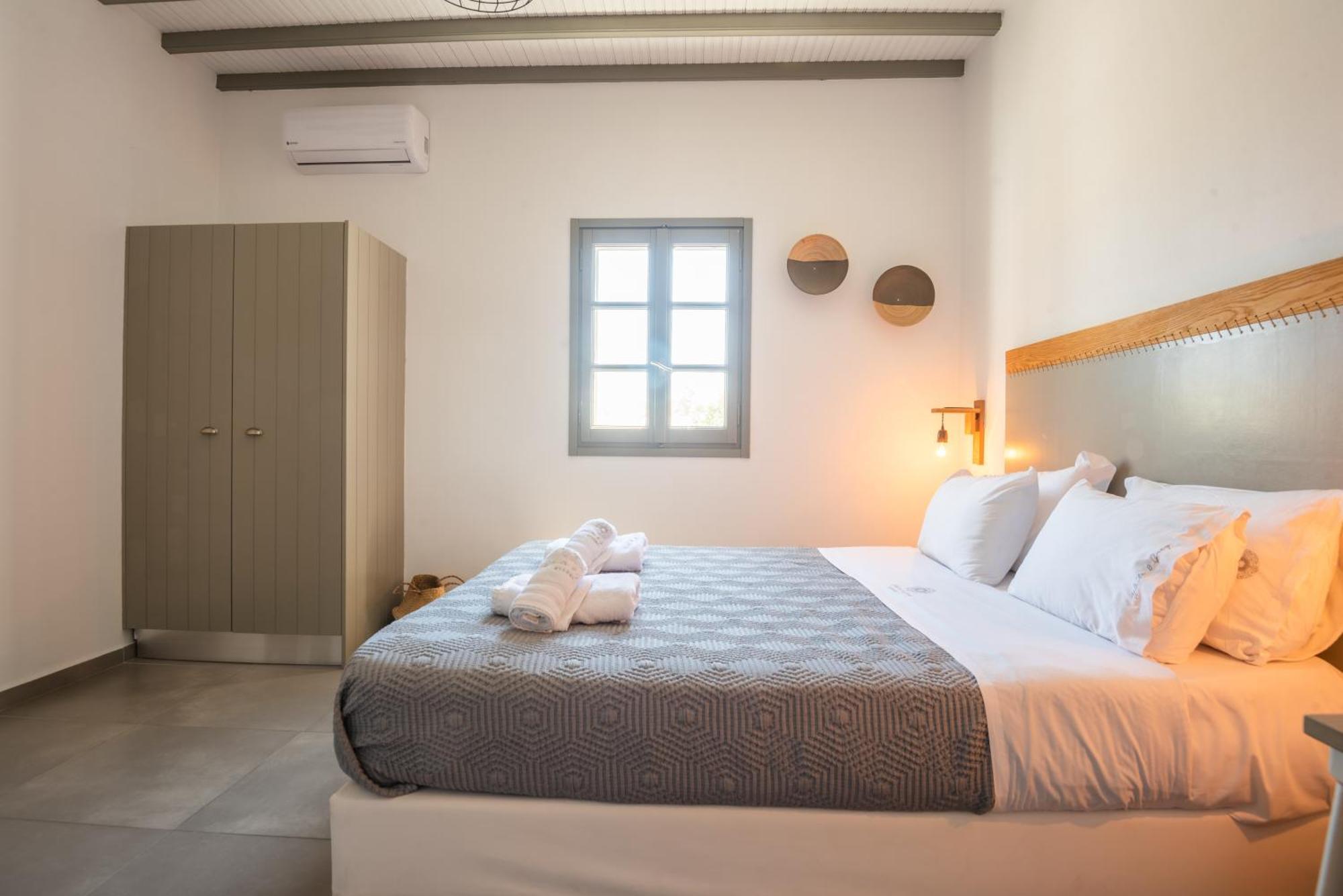 White And Grey Apartamento Mykonos Town Exterior foto